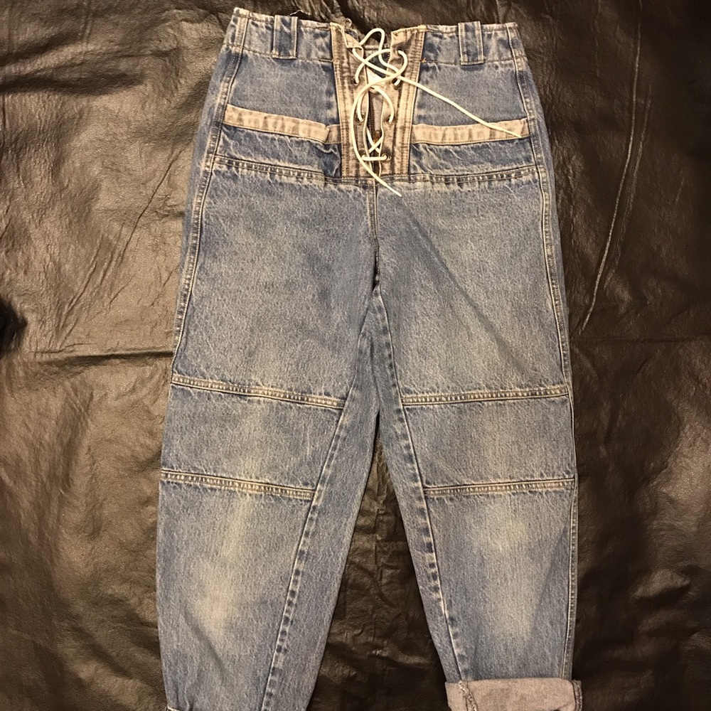 Vintage lace up guess jeans